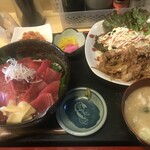 食事処 禅 - 中トロ丼と焼肉（850円）