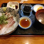 Tsuribune Ikoma - 海鮮丼