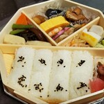 旅弁当駅弁にぎわい - 八角弁当1250円