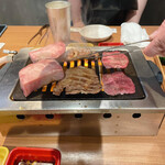 焼肉一心たん助 旦 - 