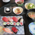 八千代寿司 - 握り寿司（中）1,600円