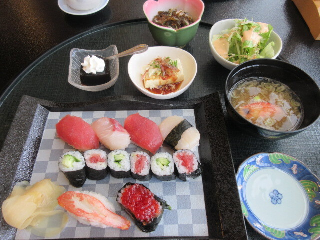 八千代寿司 - 陸前赤井（寿司）の写真