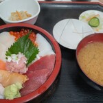 Setozushi - 八食丼