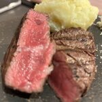 赤身肉ステーキダイナー アカウシ - 