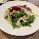 Royal Garden Cafe - ホタテのサラダ。