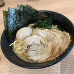 横浜家系ラーメン 独覚家 - 得盛すぺしゃる