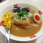 おおぎやラーメン - 得（とく）みそラーメン：695円