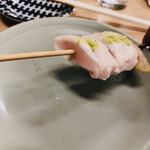 渋谷 森本 - ササミの火入れ