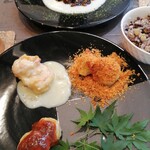 創作中華 China Dining 麗 - Dランチの車海老三種盛り←(私のオーダー)とCランチの黒酢酢豚♪