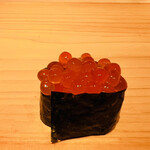 鮨 尚充 - 出始めのイクラ