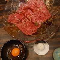 焼肉 拍手喝采 - サーロインの瞬間炙りすき焼き