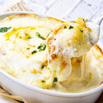 White lasagna made with Hokkaido camembert and four kinds of cheese