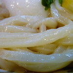 手打ちうどん　縁 - 麺UP（とり天温玉ぶっかけ）