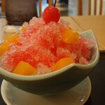Shokujidokoro Yumomian - かき氷 いちご 側面