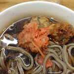 一〇そば - 紅ショウガの酸味がまたいい