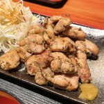 炭火焼鳥 矮鶏 - もも肉炙り焼き