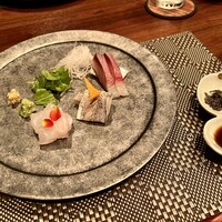日本料理 初海 - 