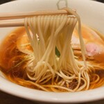 Japanese Ramen Noodle Lab Q - 醤油らぁ麺