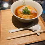 Japanese Ramen Noodle Lab Q - 醤油らぁ麺