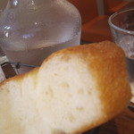 ヴィアッジーニ - Aランチの自家製パン　　三重県産小麦使用　　