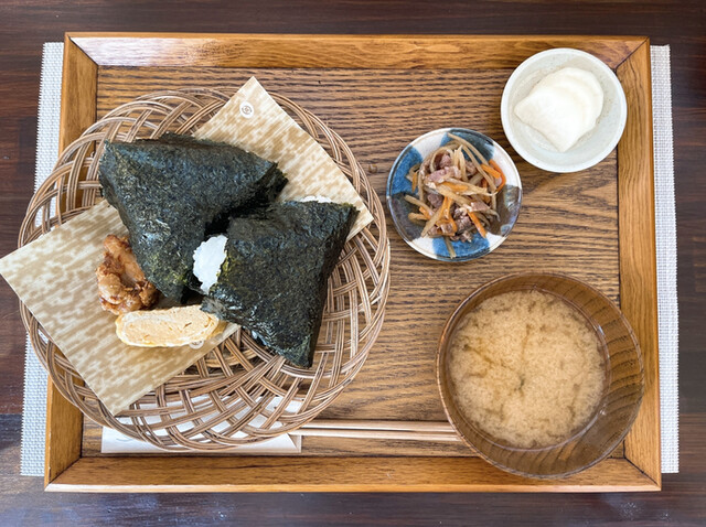 移転】diningkitchen&cafe えんむすび （ダイニングキッチンアンド