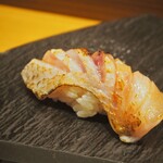 梅田お初天神 鮨処 辰 - のどぐろ