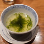 桃仙閣 - アオサのワンタンスープ