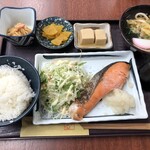 Udon Shokudou Maru - 本日の魚定食800円-100円