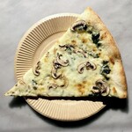 Nim's Pizza - ホウレン草＆マッシュルーム(SPINACH MUSHROOMS)
