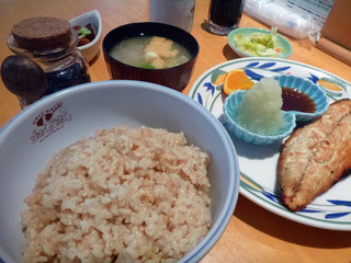 Gohanyasan - ＜ランチ＞塩鯖焼き定食　630円＋玄米ご飯とお味噌汁200円