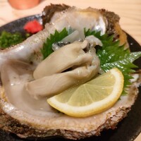 魚屋あらまさ 川崎店 - 徳島産の生牡蠣