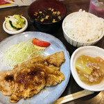 家庭料理居酒屋 よってって - ♪豚肉ガーリックソース定食¥500