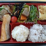 健康咲かせる手づくり惣菜 咲菜 - 料理写真:咲菜のPFCバランスの弁当