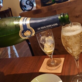 ビストロ ア ターブル_0