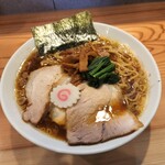 オランダ軒 - 基本の醤油らーめん　950円