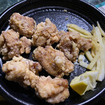 Fujiya Resutoran - 夕飯に唐揚げ5個
      2022/08/30
      メガ盛り唐揚げ弁当（ライス付） 648円
      ✴︎唐揚げ12個&ポテト 486g
      ✴︎ライス 225g