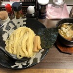 Onsen Tsukemen Ishin - とりとん醤油味