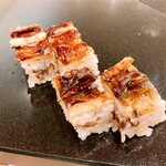 菊水鮓 - 穴子押し寿司