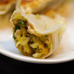 13湯麺 - Theぎょうざ（１個８０円）