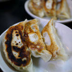 13湯麺 - Theぎょうざ（１個８０円）