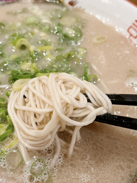 移転】博多豚骨ラーメン 竜ちゃん - 三宮（神戸市営）/ラーメン | 食べログ