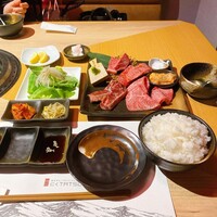 近江うし焼肉 にくTATSU 銀座店 - 