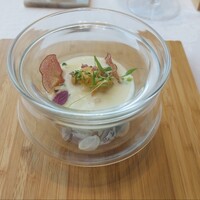 ワインラウンジ＆レストラン セパージュ 名古屋店 - じゃがいもの冷製ポタージュは雲丹がいいアクセント