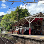 おむすびスタンド くど - 駅ホーム
