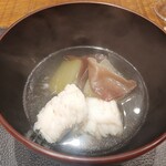 傳 - (2022/8 訪問)鱧と冬瓜の椀もの。ふっくらプリっとした鱧とトロっと食感の冬瓜が良い。
