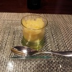 ラ ターブル ドゥ ジョエル・ロブション - デザートの前のデザート（パイン）