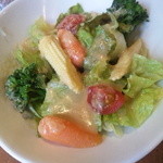 サラダも付きます