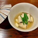 勢麟 - うなぎの白煮(はくに)