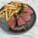 DAVELLO gastropub - 山形牛内ももグリル