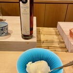勢麟 - 10年もののコニャックをかけた静岡ジャージー牛のアイス
